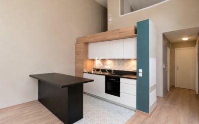 Duplex 3 chambres, esprit maison avec extérieur